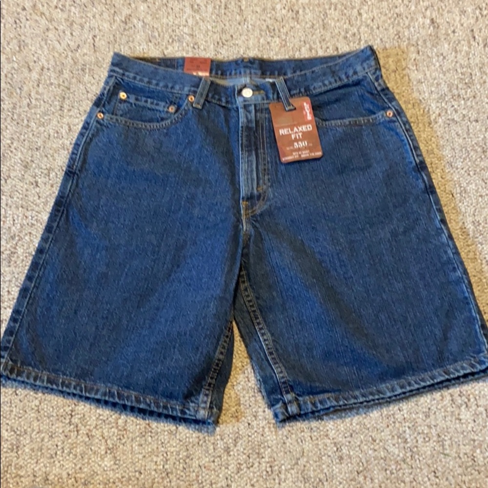 Levi’s Relaxed fit 550 shorts size 33